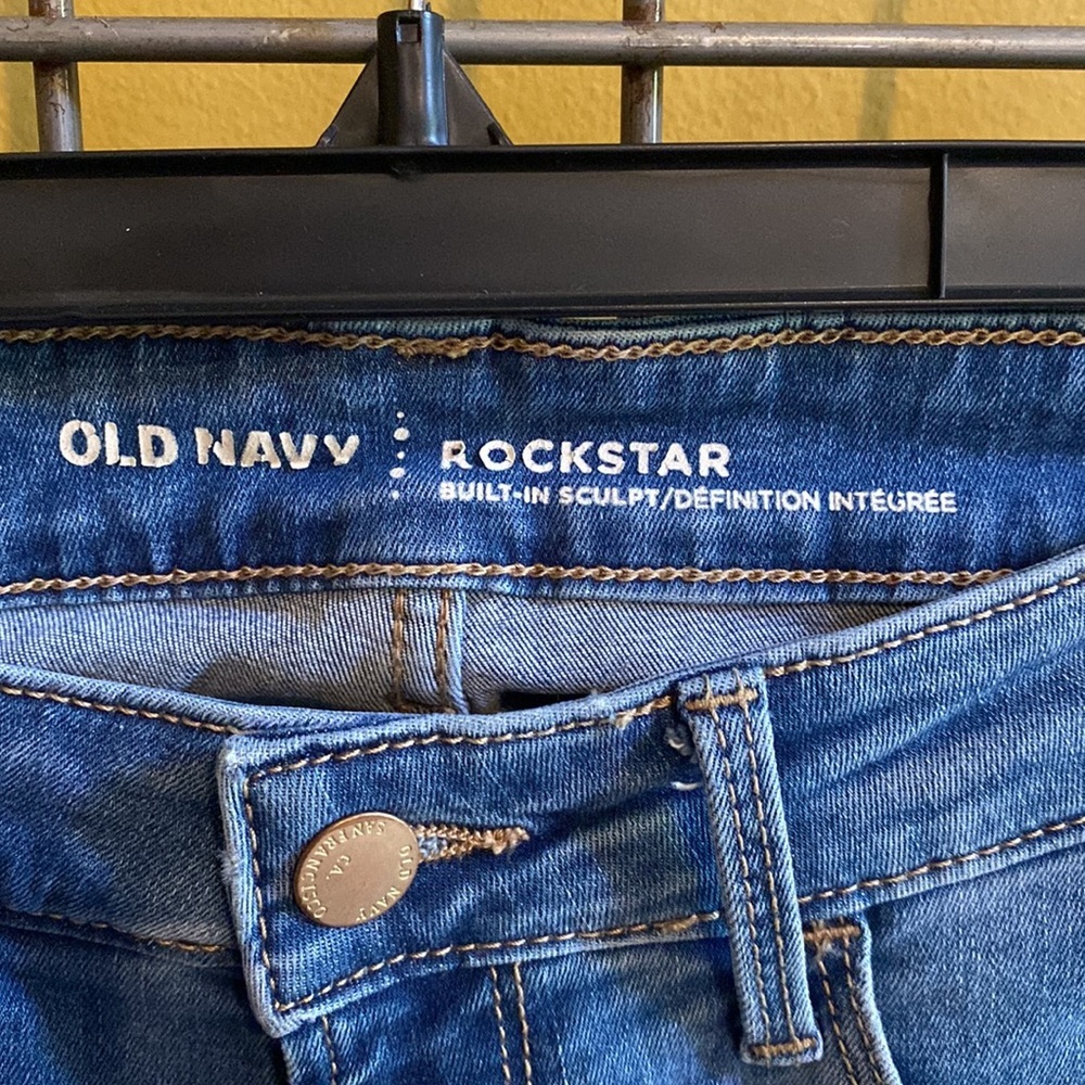 Old Navy Rockstar Jeans - Picture 3 of 7
